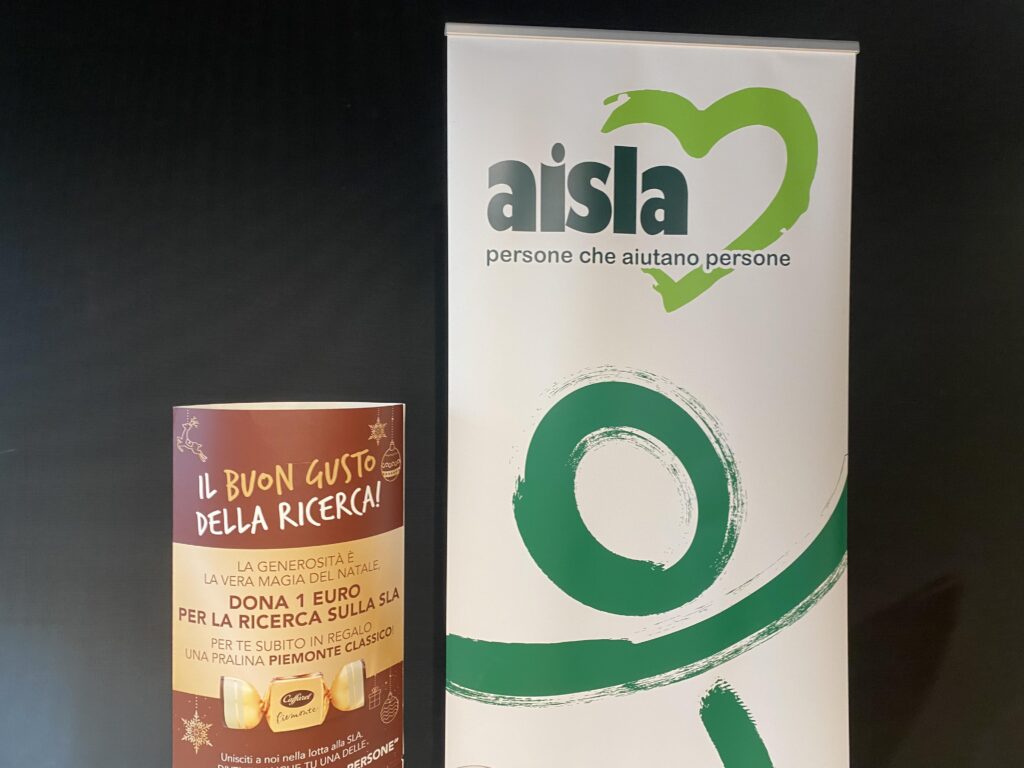 Câlin de solidarité entre Aisla et Galbusera