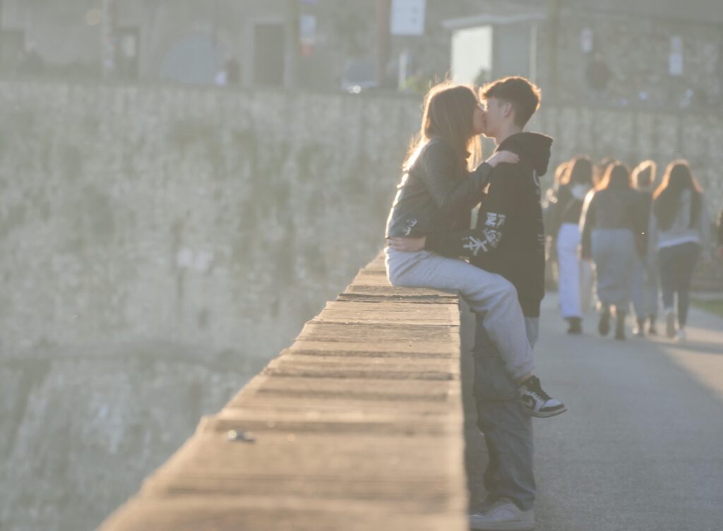 La Saint-Valentin, le cadeau idéal ?  "Echange de bisous et microbiote"