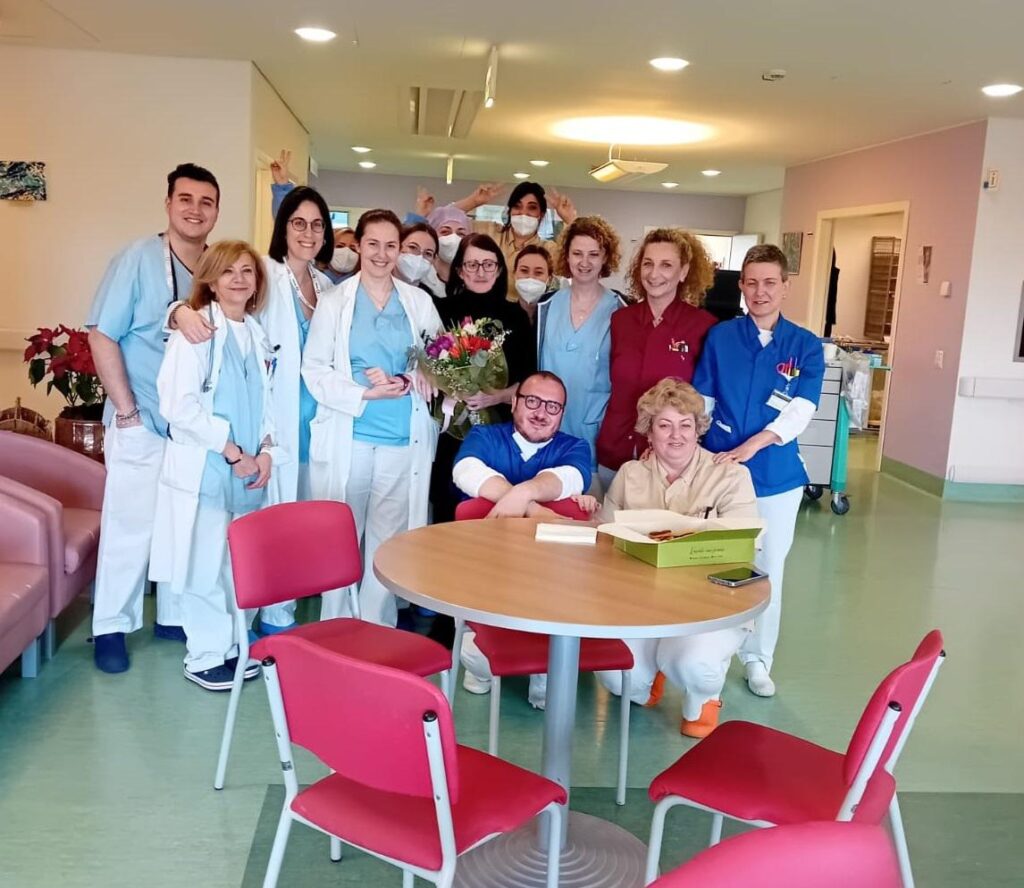 Maladies rares, un homme de 42 ans sauvé d'un traitement "pour enfants" non autorisé en Europe