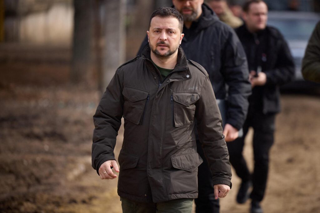 Attaque à Moscou, l'Ukraine rejette les accusations. Zelensky pointe Poutine du doigt