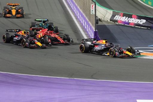 GP d'Arabie Saoudite, Verstappen gagne et Leclerc troisième.  Surprise Bearman : septième