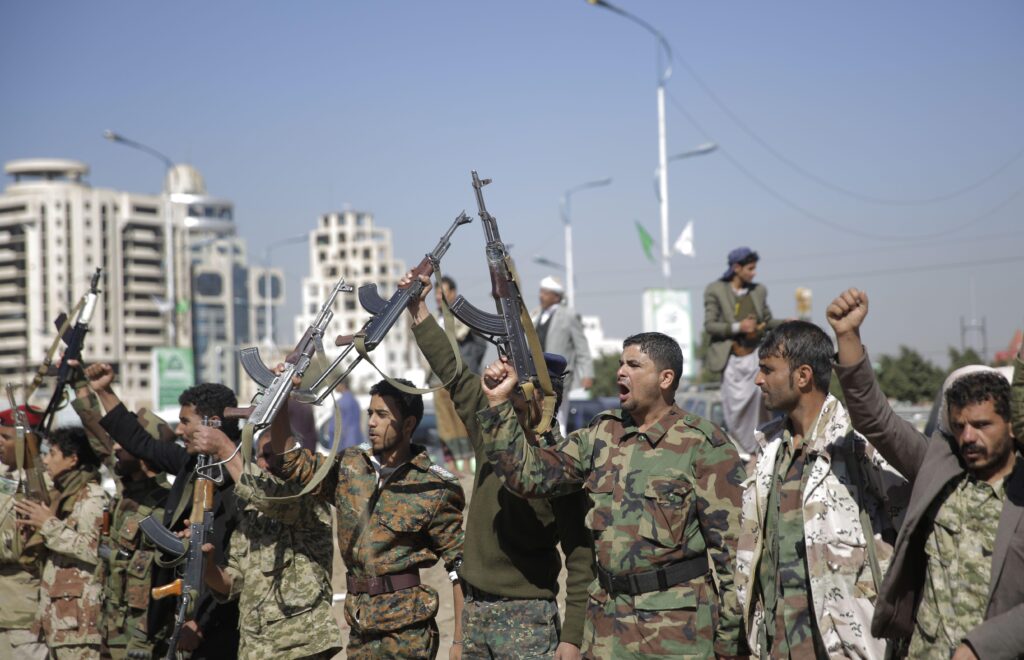 Mer Rouge, nouvelle attaque des Houthis : un porte-conteneurs MSC touché