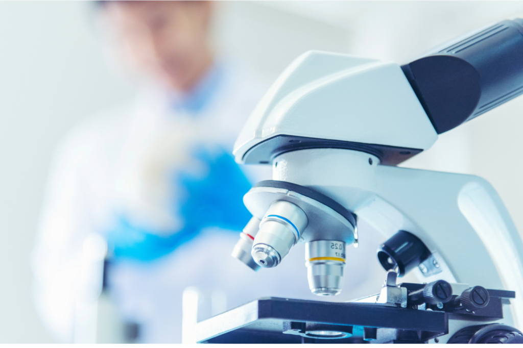 Santé, microbiologistes : « Plus efficaces s'il y a une collaboration étroite avec les cliniciens »