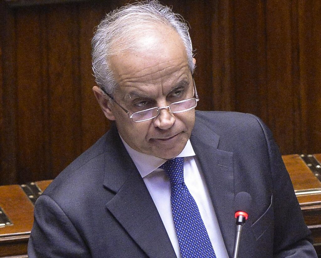 Terrorisme, Piantedosi : « Plus de 28 mille cibles sensibles en Italie »