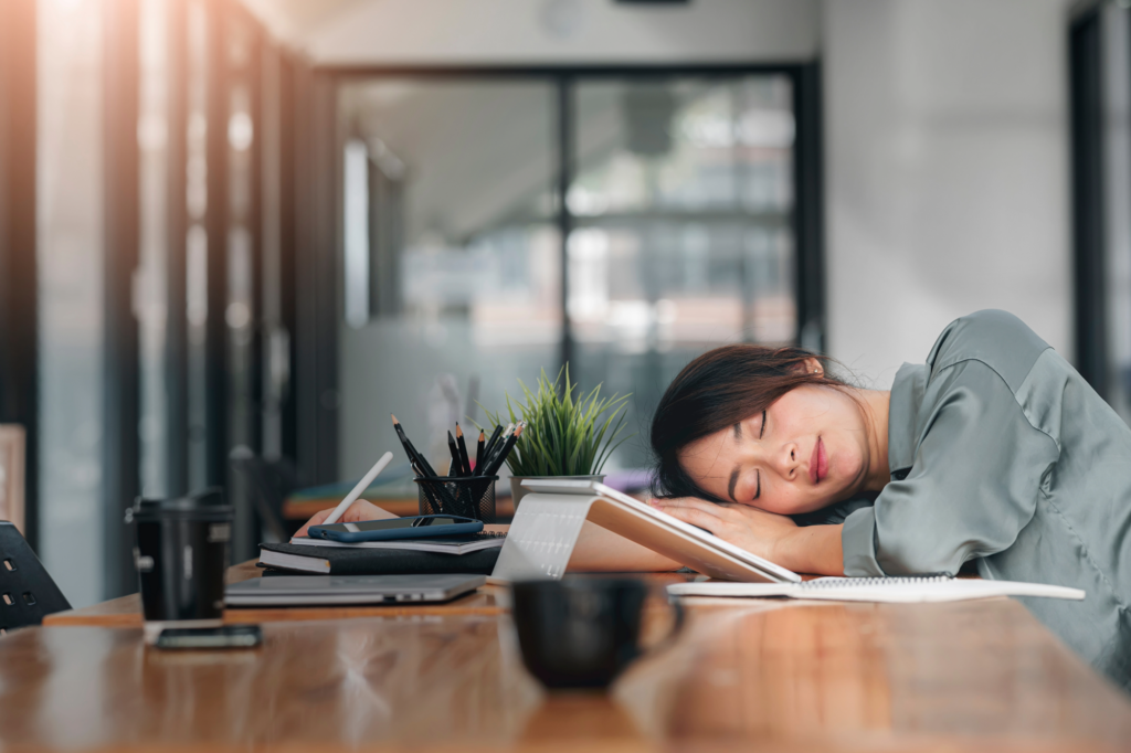 Troubles du sommeil pour 12 millions d'Italiens, marathon en ligne pour les aider