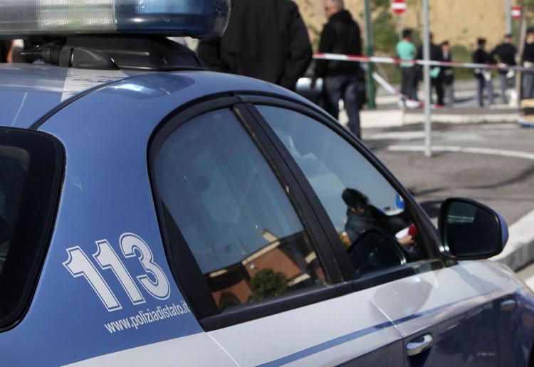 Turin, jeune homme blessé par des coups de machette : amputé d'une jambe, un arrêté