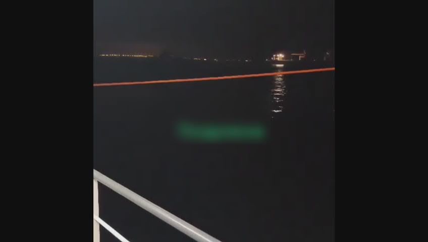 Ukraine, un autre navire russe touché : "Sergei Kotov coulé" - Vidéo