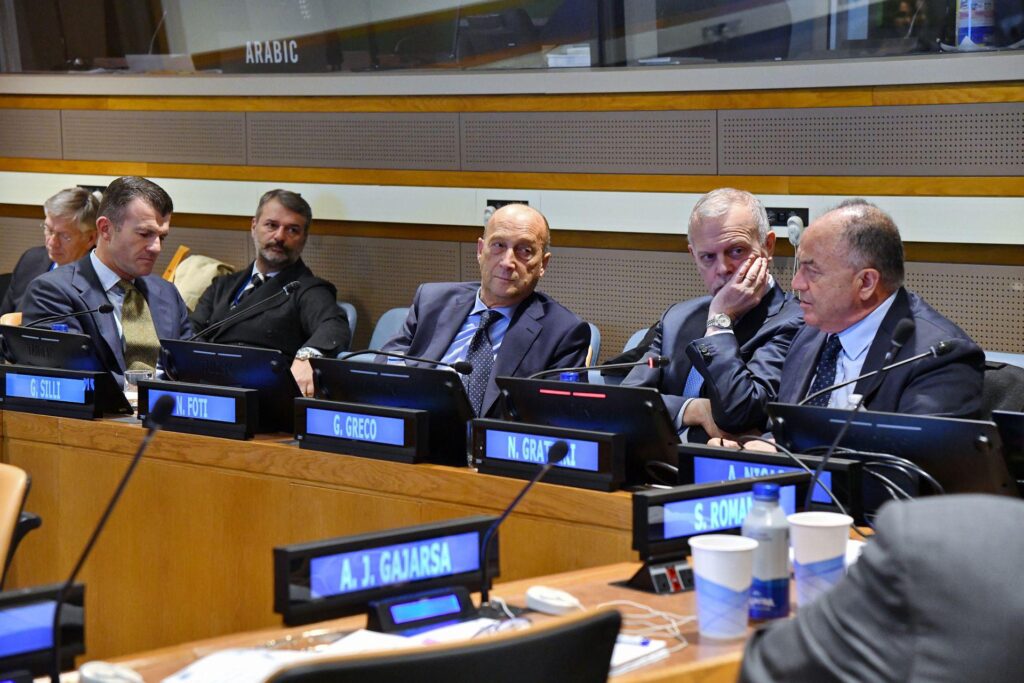 La Fondation Magna Grecia présente un rapport sur « la mafia et la cybercriminalité » à l'ONU