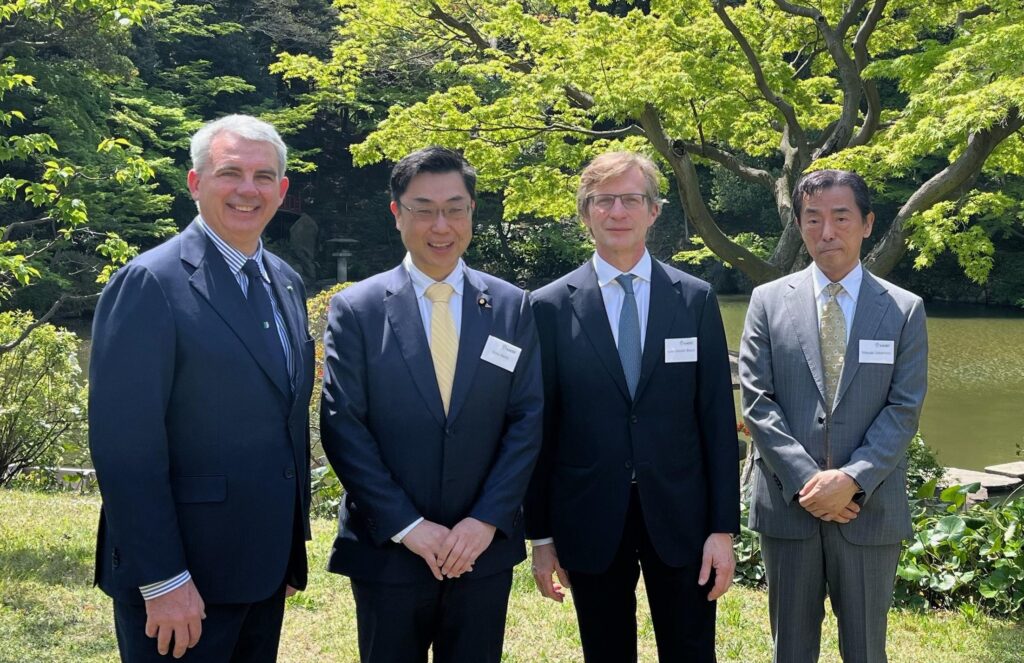 Made in Italy, imagerie diagnostique : début de l'activité de Bracco Japan