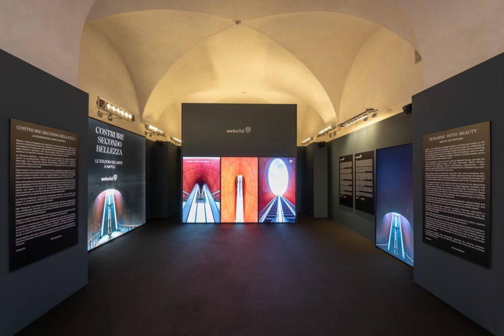 Webuild inaugure l'installation immersive « Construire selon la beauté » aux écuries du Quirinale