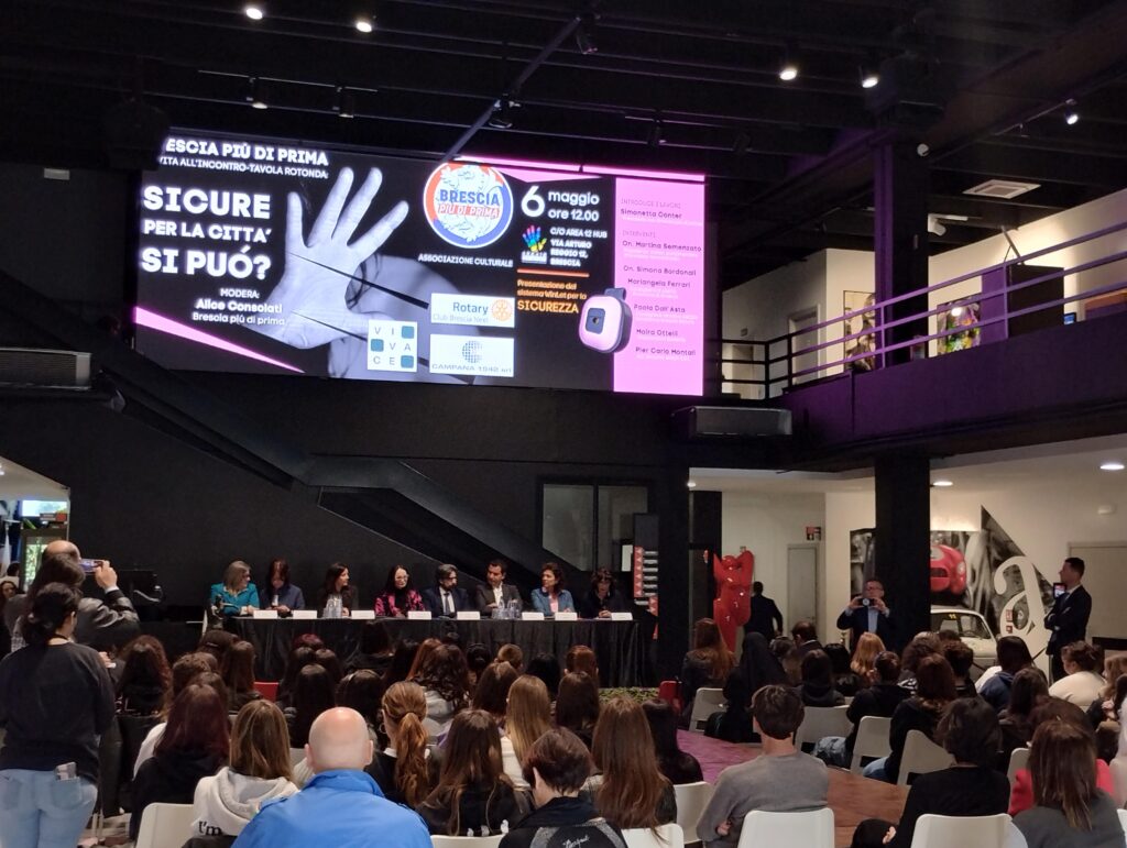 Brescia : pour la première fois une école donne des dispositifs anti-agression à ses élèves