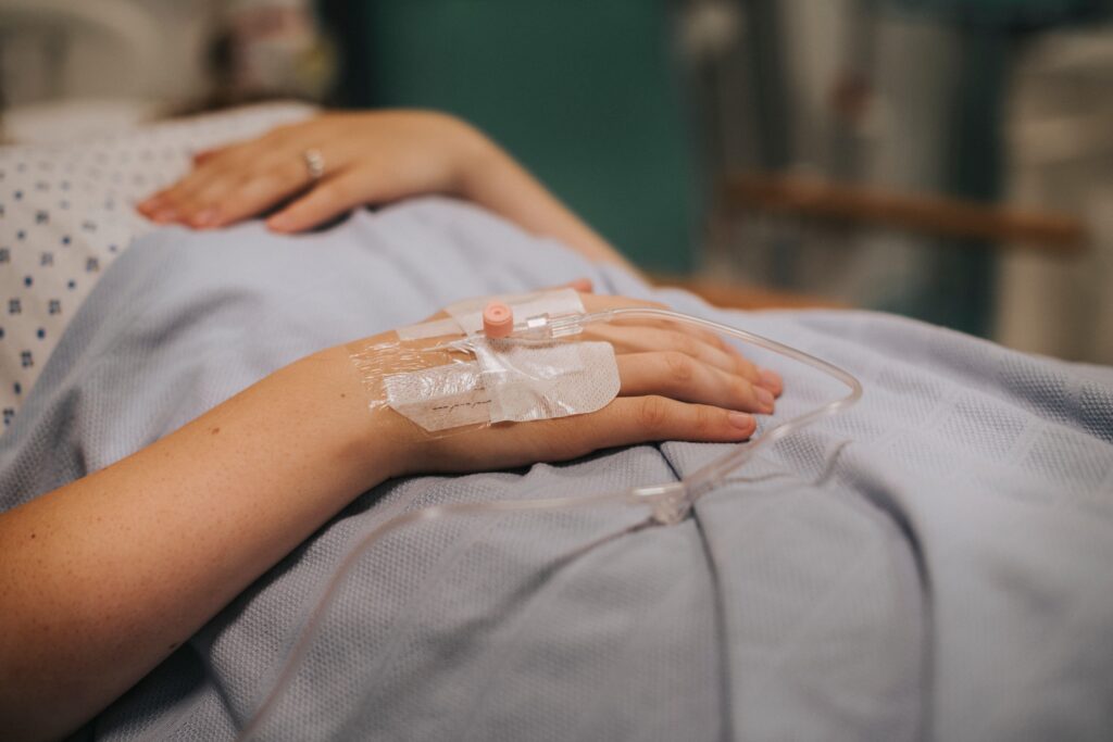 Long Covid, ISS : le risque d'hospitalisation double, 4 700 décès estimés