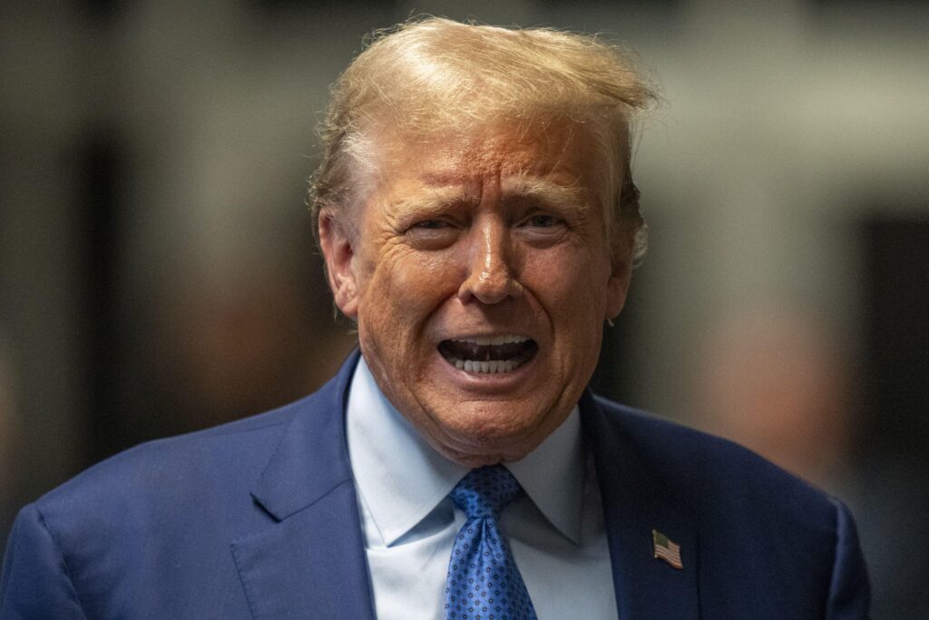 Trump et la vidéo avec le « reich », Biden : « Il est devenu fou »