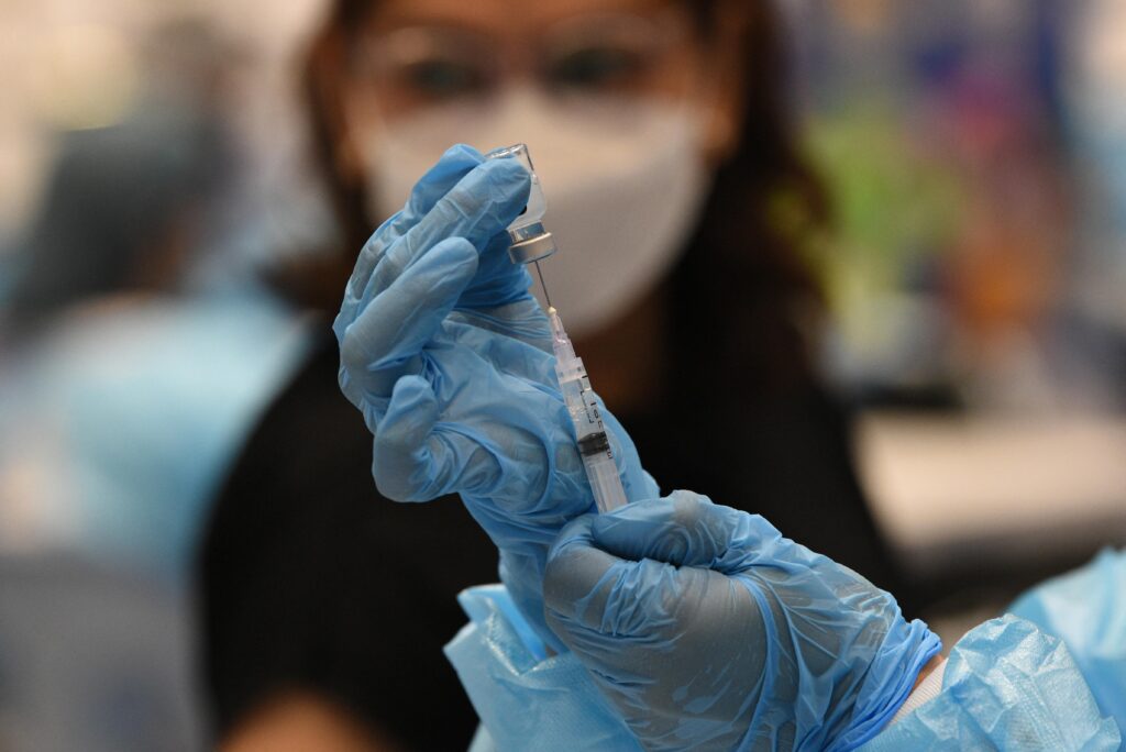 Vaccinations contre le Covid, Italie « chemise noire » : seulement 13 % de vaccinés en 2023