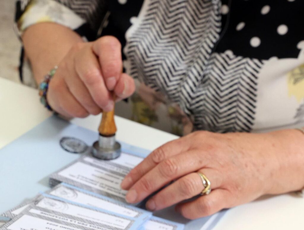Elections municipales 2024, second tour dans plus de 100 villes : taux de participation à 7,89% à 19h