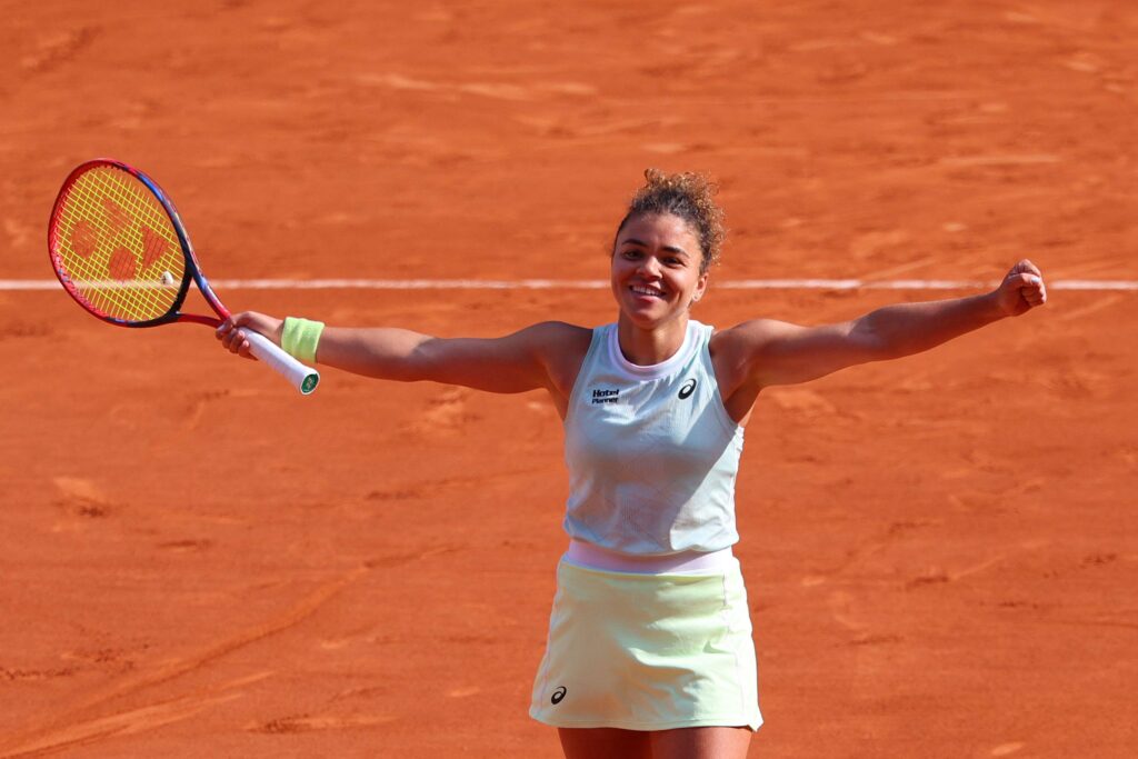 Exploit de Paolini à Roland Garros, Andreeva domine et s'envole vers la finale contre Swiatek