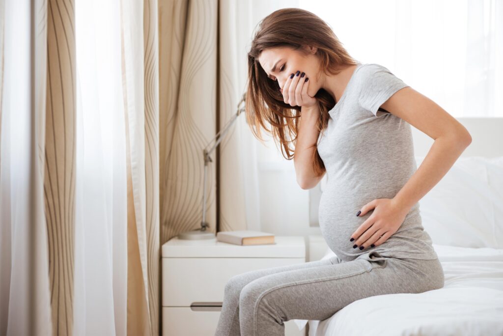 Nausées et vomissements pour 66% des femmes enceintes, une étude italienne étudie l'impact