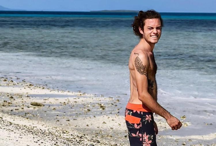 Alex Marangon, de nombreux amis aux obsèques habillés aux couleurs du monde : "Comme il l'aurait voulu"