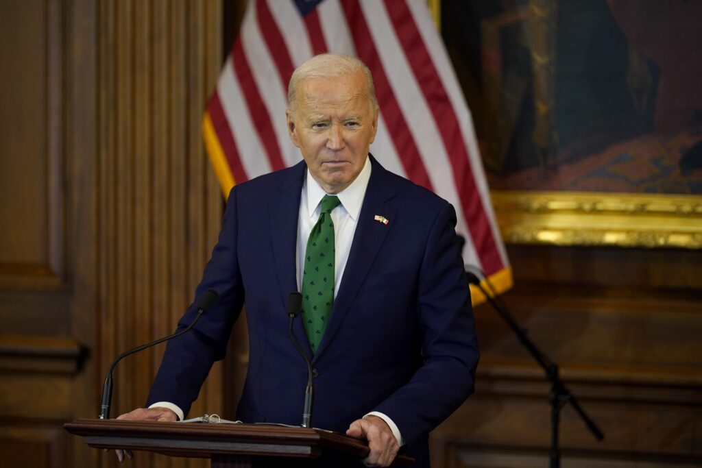 Biden se retire : la reddition du président en 24 heures, de la décision à l'annonce