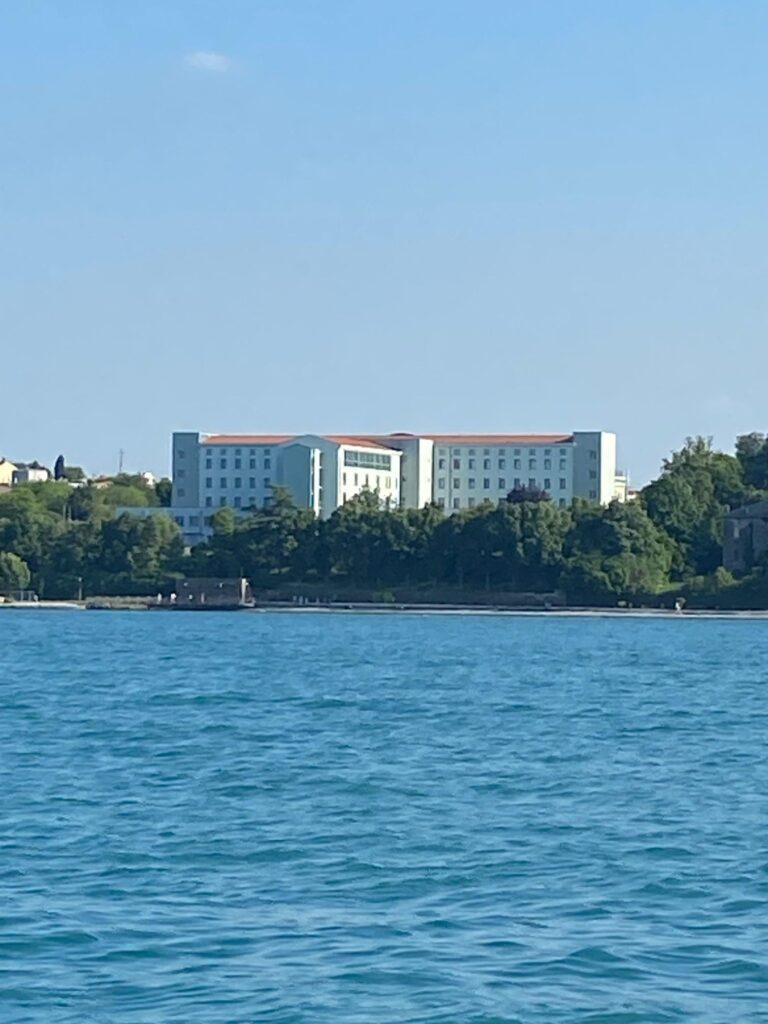 Healthcare, le premier hôpital communautaire coopératif de Garda
