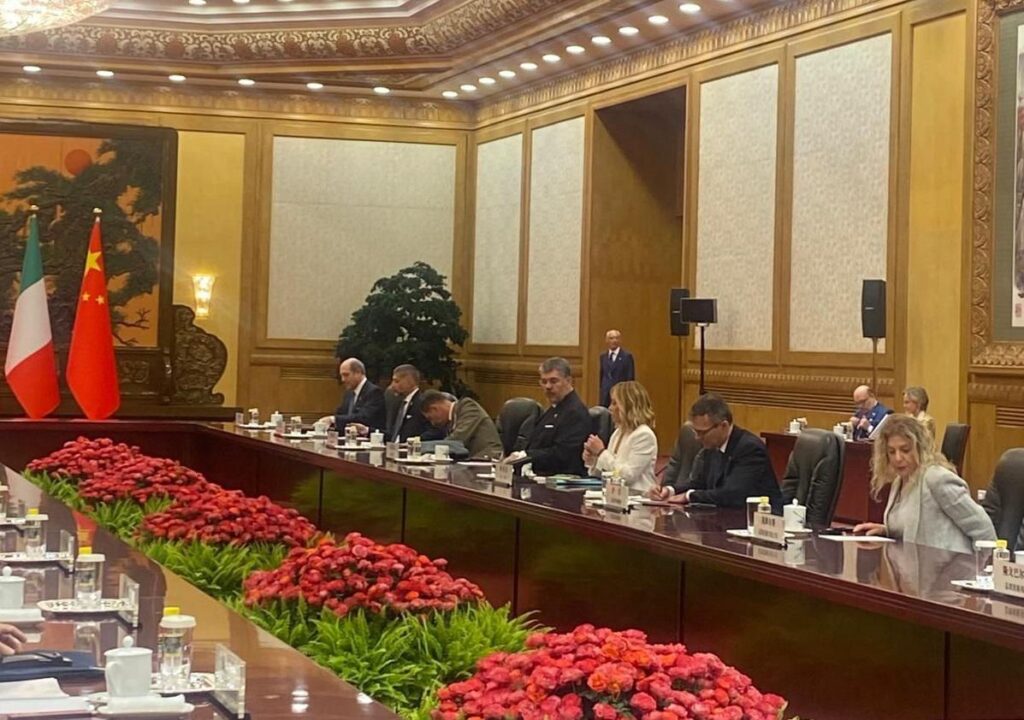 Italie-Chine, Meloni à Pékin : « Plan triennal pour une nouvelle phase de coopération »