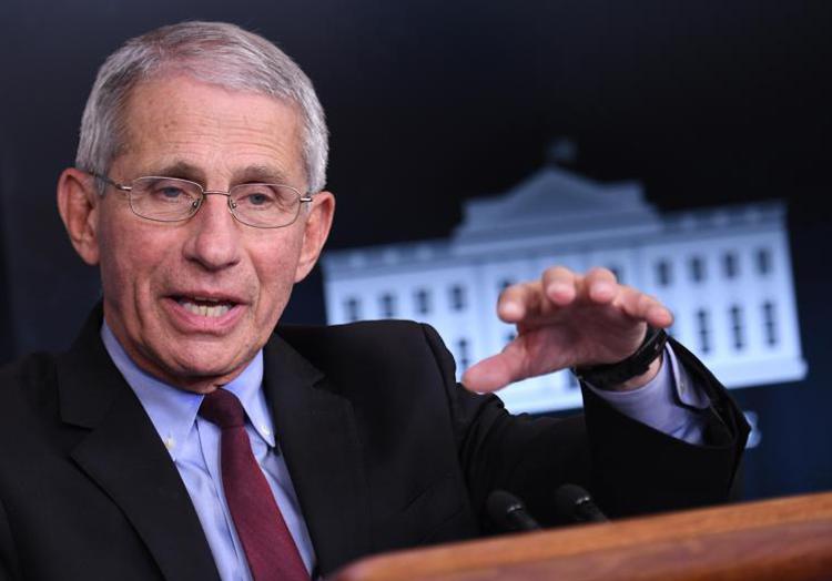 Anthony Fauci touché par le Nil occidental, en convalescence après une hospitalisation