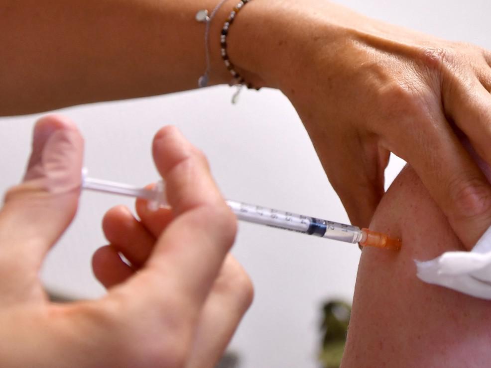 Monkeypox, Bassetti: "En Afrique, cela touche des enfants, l'Italie risque des cas importés"