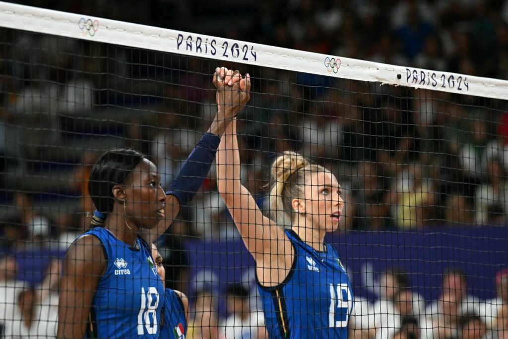 Paris 2024, Italie-Serbie 3-0 : l'équipe italienne de volley en demi-finale