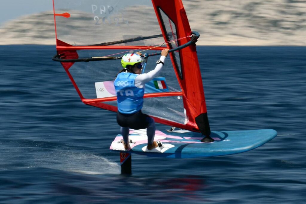 Paris 2024, Maggetti d'or en planche à voile féminine. Meloni: "Résultat plus que mérité"
