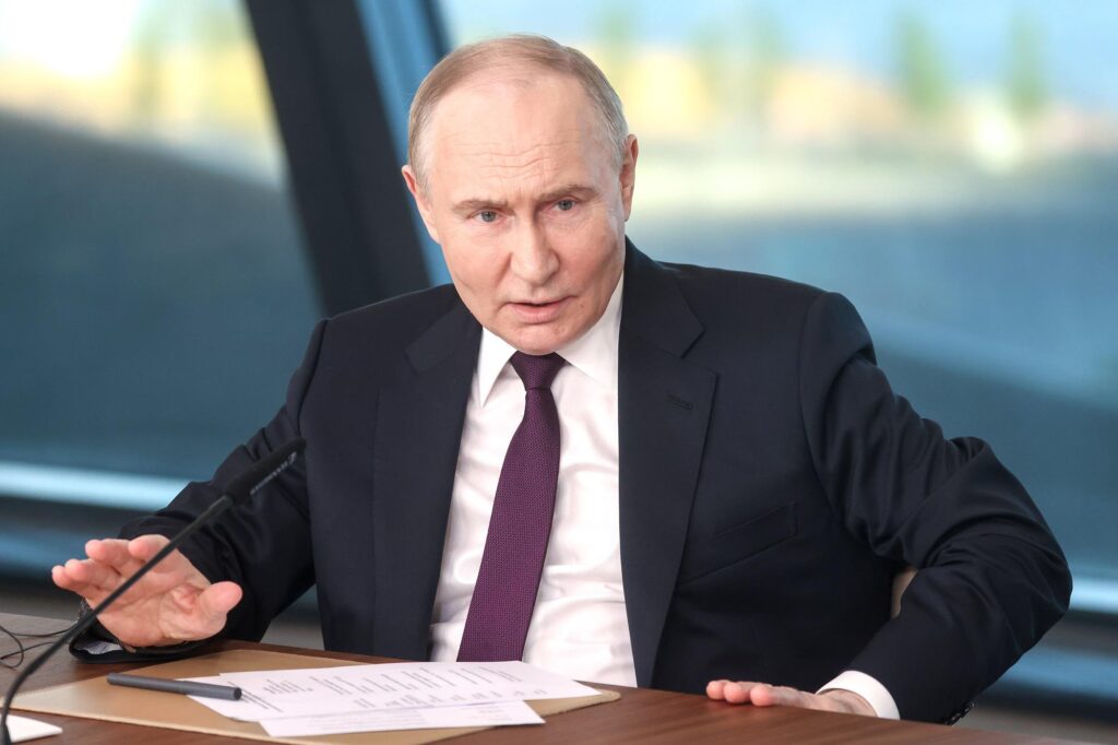 Russie, Poutine : « Les forces ukrainiennes ont tenté de frapper la centrale nucléaire de Koursk »