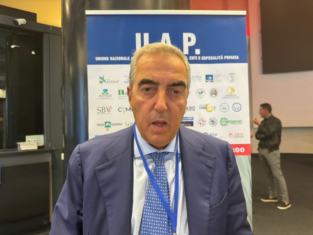 Santé, Gasparri (Fi): "La prudence est de mise concernant les tests et analyses en pharmacie"