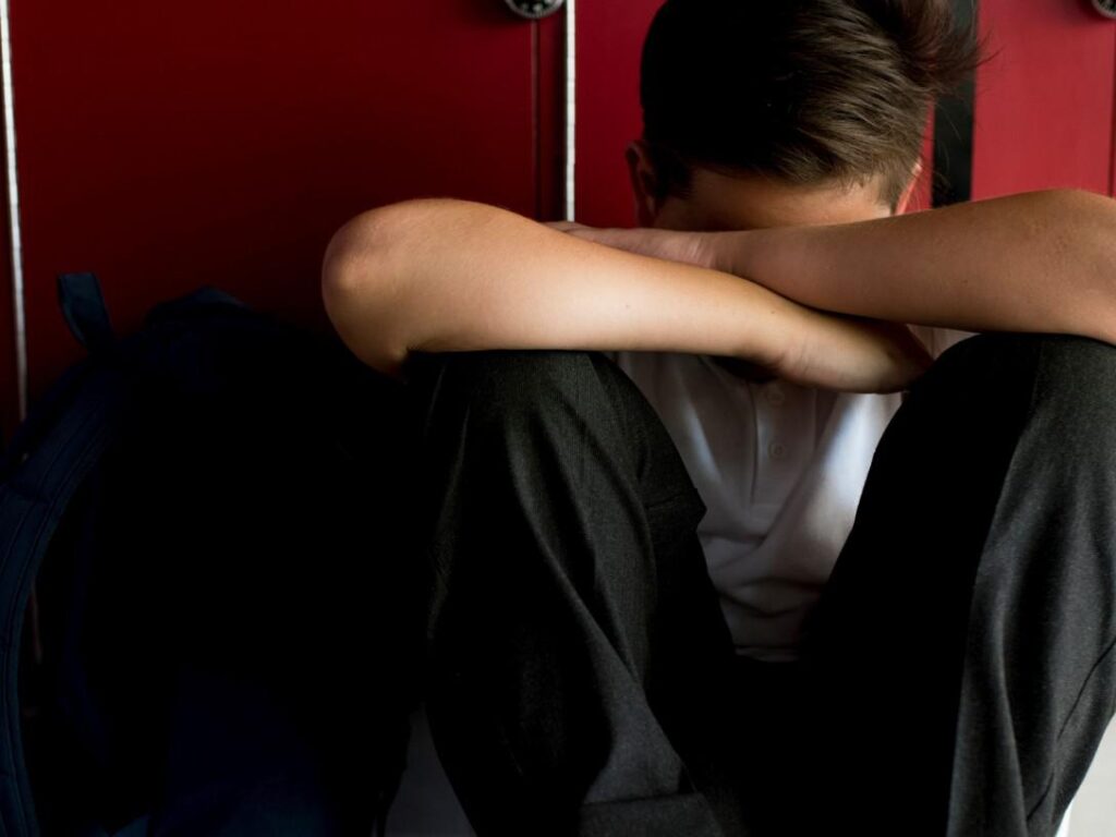 Suicide deuxième cause de décès à partir de 10 ans, pédiatres : "Smartphone mis en accusation"