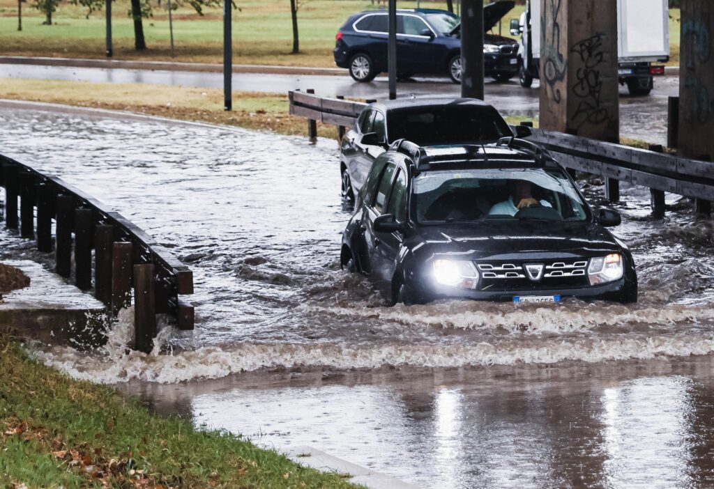 Intempéries en Italie, alerte rouge en Ligurie : inondations et glissements de terrain, écoles fermées à Gênes