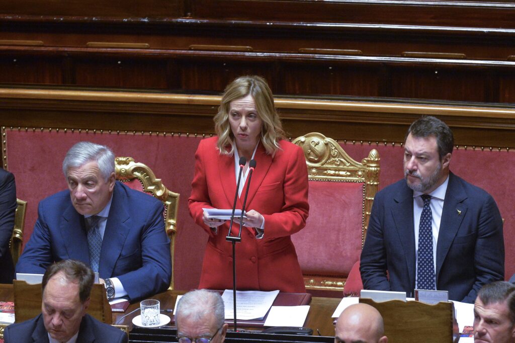 Meloni au Sénat : « Attaque inacceptable contre la Unifil, attitude totalement injustifiée des forces israéliennes »
