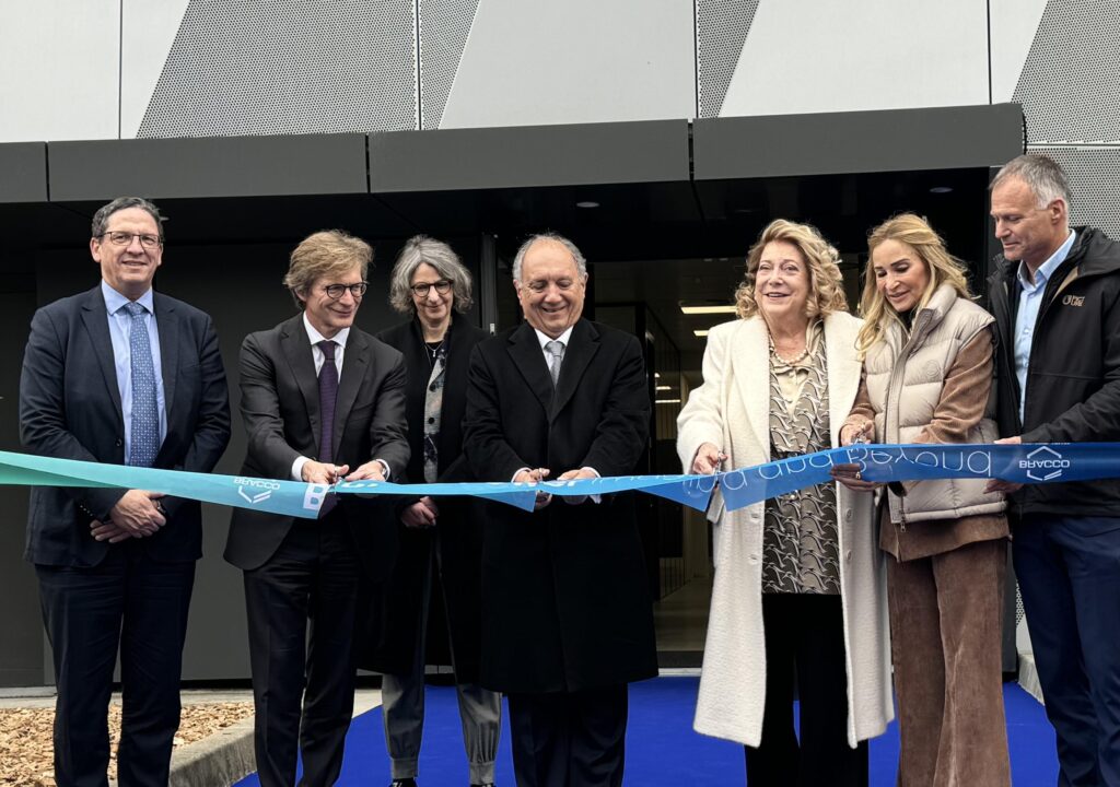 Bracco inaugure une usine à Genève et triplera sa production de produits de contraste