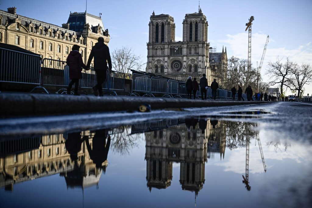 Notre-Dame, réouverture aujourd'hui après l'incendie : de Trump à Zelensky, les dirigeants à la cérémonie