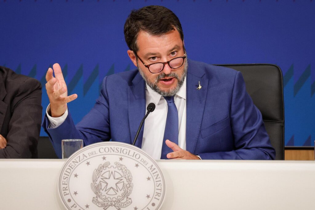 Nouveau code de la route, Salvini : "Nombre de décès réduit de 25% en 15 jours"