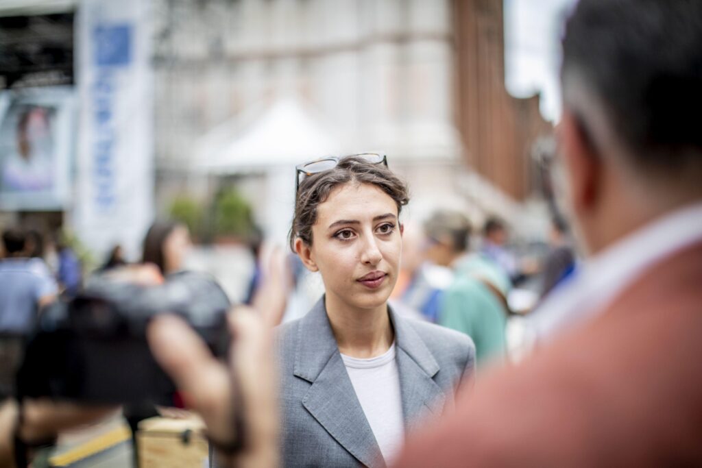 Cecilia Sala, l'Italie appelle à la libération immédiate et à des garanties sur la détention
