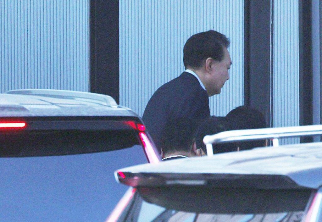 Corée du Sud, le président Yoon Suk-yeol arrêté