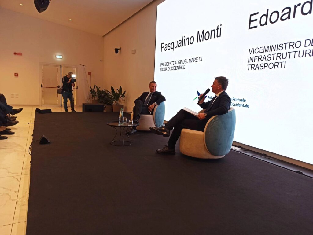 Étape à Palerme du vice-ministre des infrastructures de Rixi, en tournée entre les ports italiens