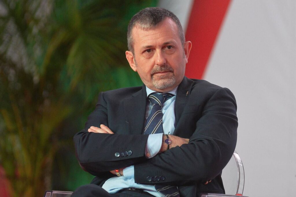 L'affaire So-Salled, Delmaster a condamné à 8 mois. Meloni: "Breside, le sous-secrétaire reste à sa place"