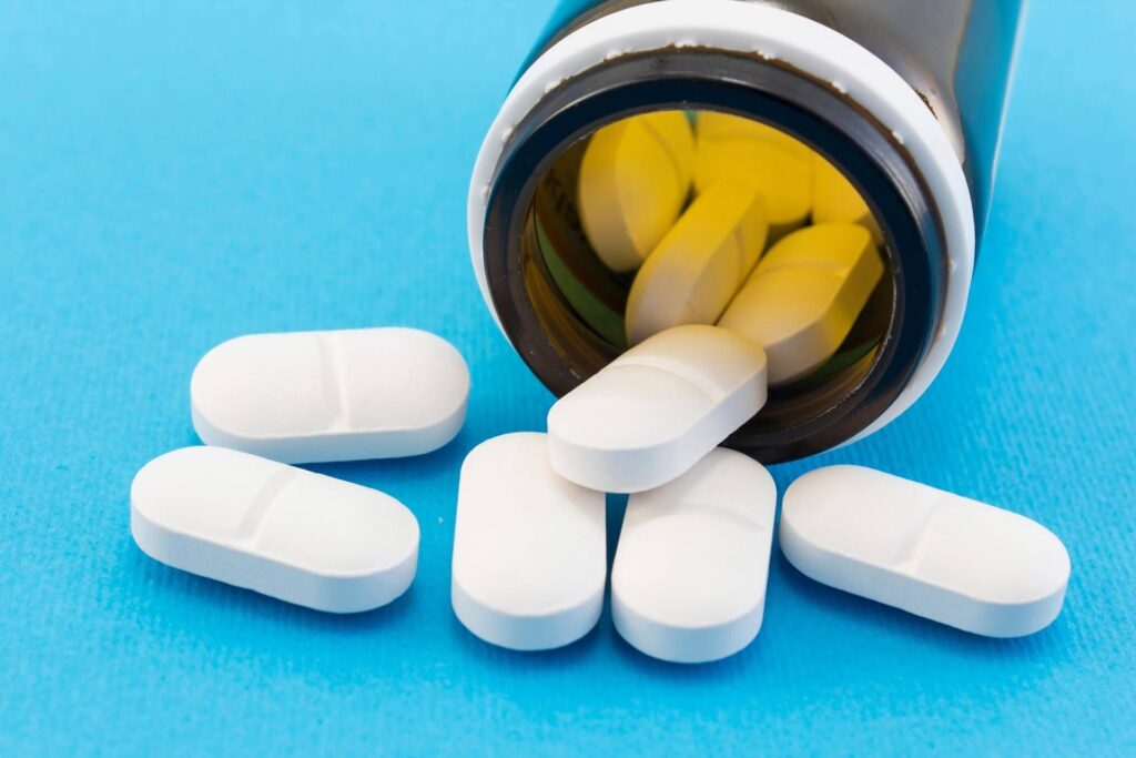 Microbiote des antibiotiques ennemis: le régime du bouclier du docteur-nutritionniste