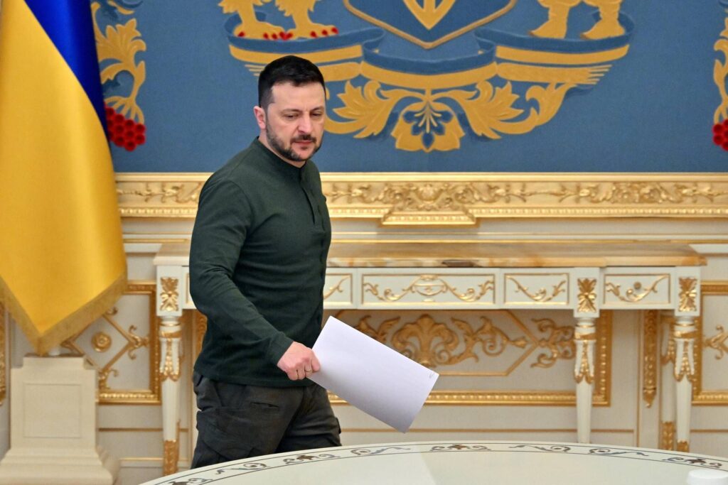Ukraine, Zelensky: "Prêt à être d'accord avec Trump"