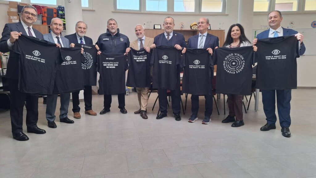 L'Université de Rome Tor Vergata avec unsight essilorluxottica à l'aide de la vue en banlieue