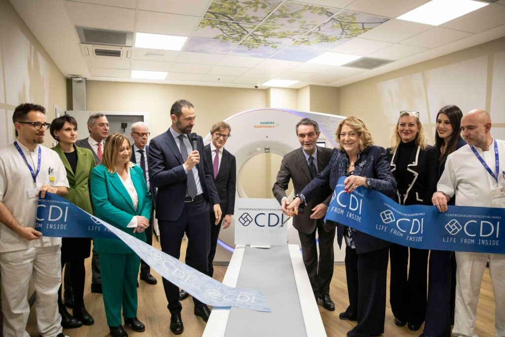 Super TAC au CDI: "Révolutionner l'imagerie diagnostique au service du NHS"
