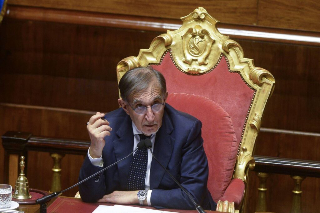 25 avril, La Russa: "Les valeurs de la constitution naissent de la défaite du fascisme et de la libération de l'emploi nazi"