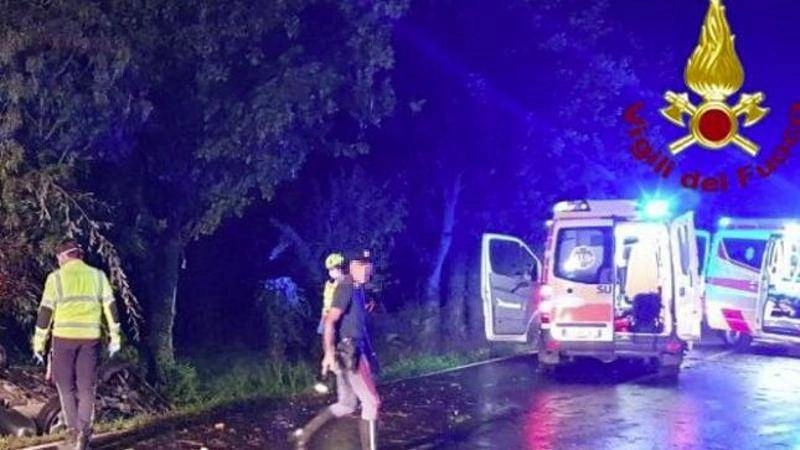 Accident Taranto, massacre de garçons dans la nuit: 4 morts, deux étaient des mineurs