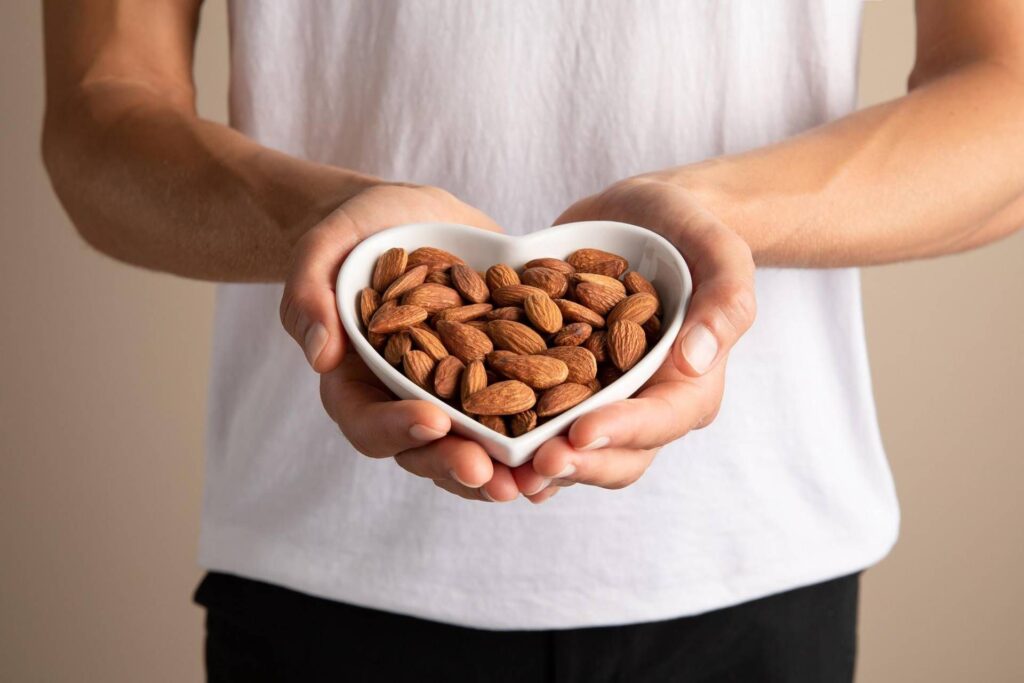 Aliments, nouvelles preuves sur les avantages des amandes dans la prévention cardiométabolique