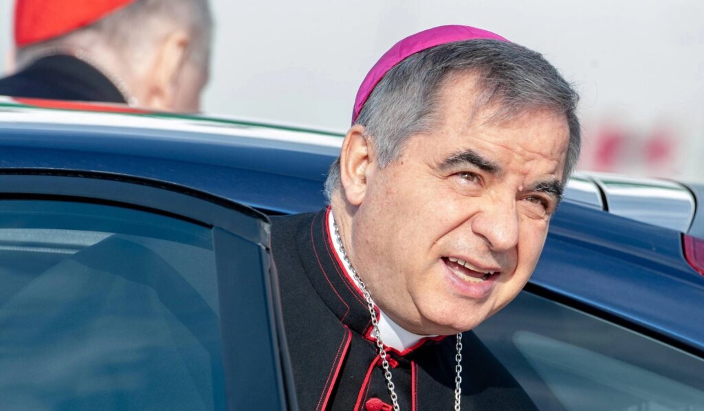 Conclave, cardinal Becciu vers le pas en arrière