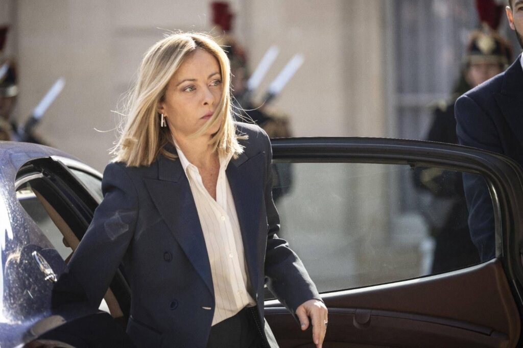 Fonctions, Sommet du gouvernement: mesures d'hypothèse pour les entreprises. Meloni aux États-Unis le 16 avril